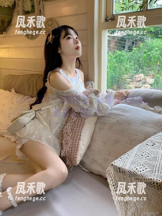 66吃瓜网，听说有神秘的瓜，吃着吃着就飞了！