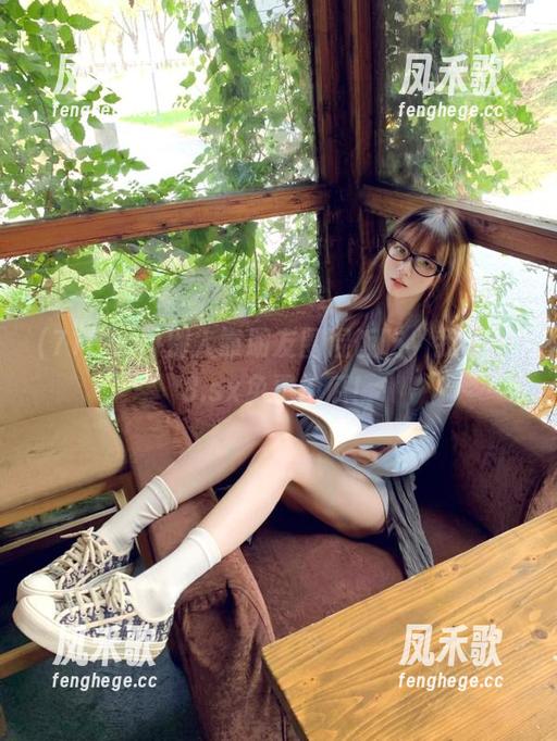 别人靠朋友圈混饭吃，我在718.sx免费捡瓜！