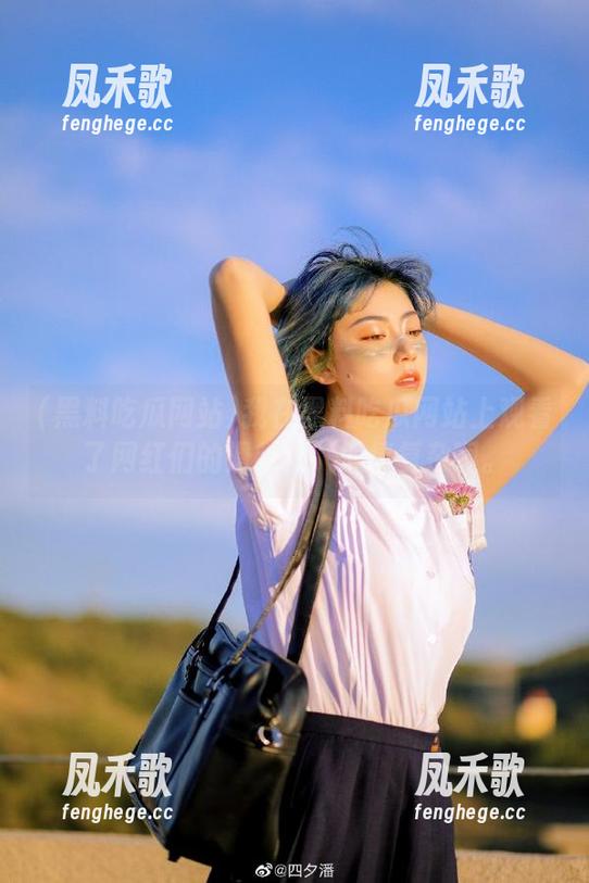 我在黑料吃瓜网站上观看了网红们的滑铁卢，心情复杂啊。